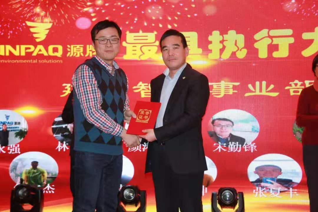 158078987351599488B0.jpg 8b286c78603b9a278b1b8bb5465156d.jpg