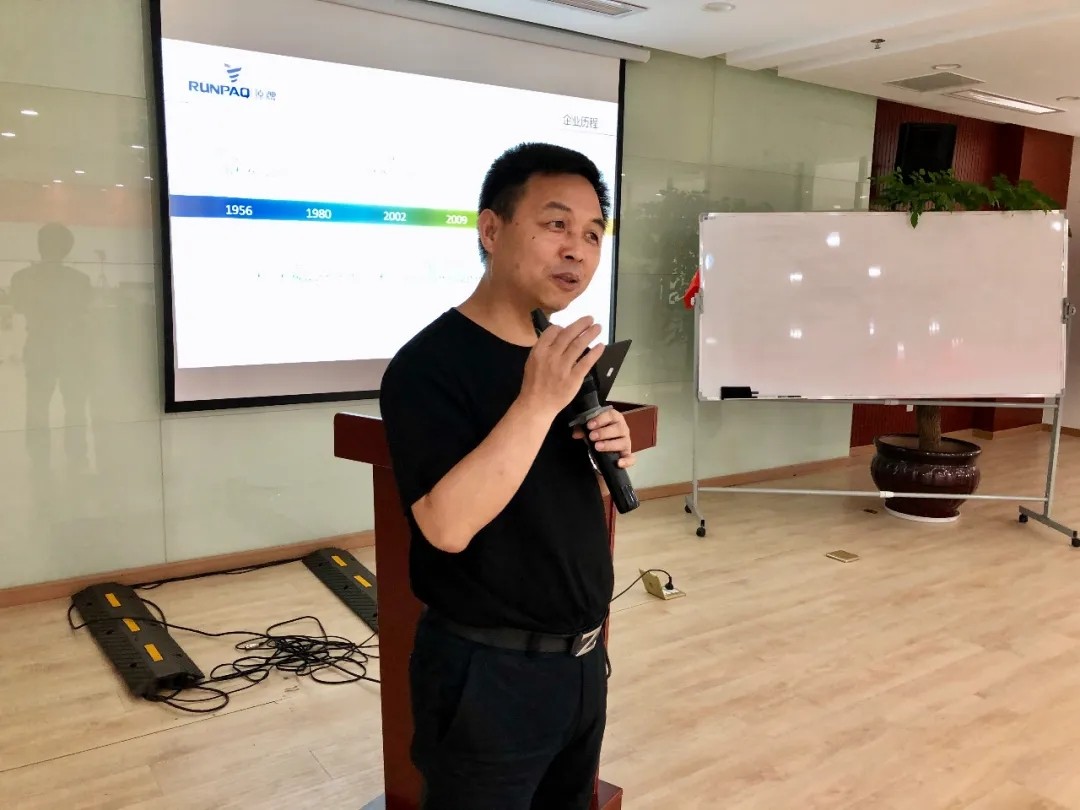 1599017715111925CD02.jpg 640.webp (4).jpg