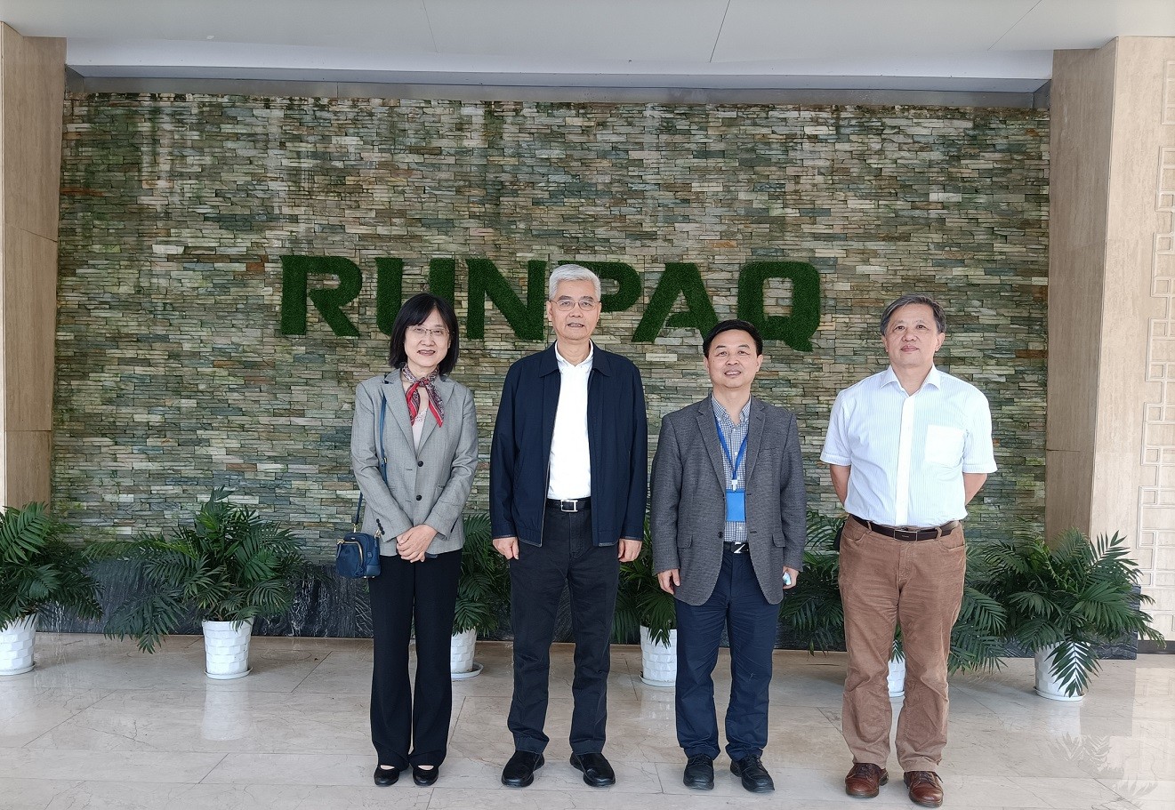 160325732551767263D4.jpg 45169b24603508d07bc70392bc03d06.jpg