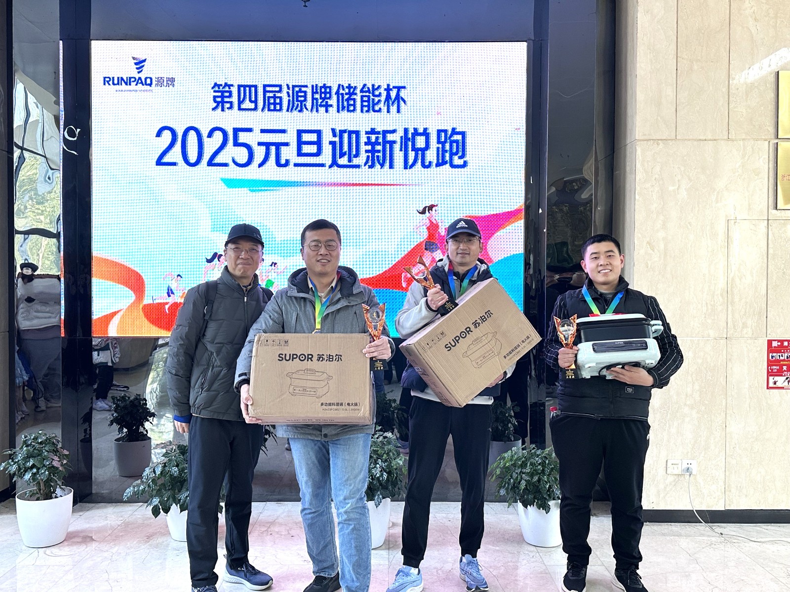 173580749366694966C0.jpg IMG_6641.JPG