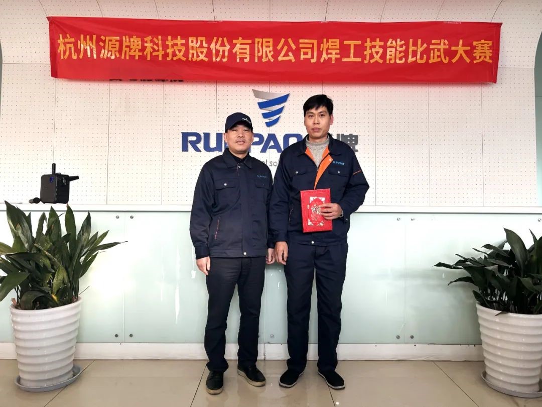 173621422311390078BF.jpg 12.jpg